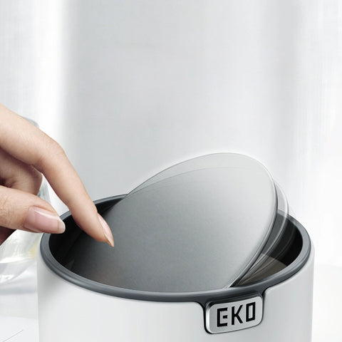 EKO 1.5 l trash can with a rotating lid