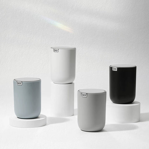 EKO 1.5 l trash can with a rotating lid