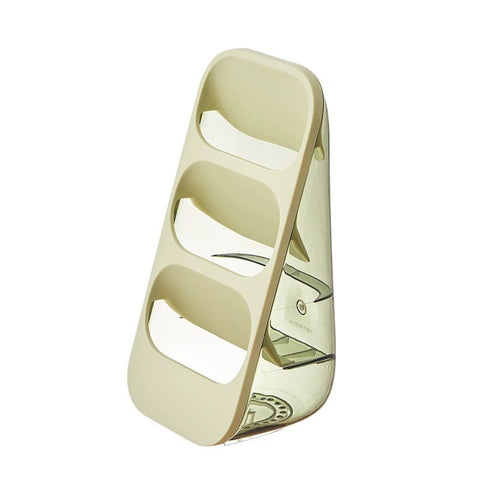 Vertical organizer for cutlery