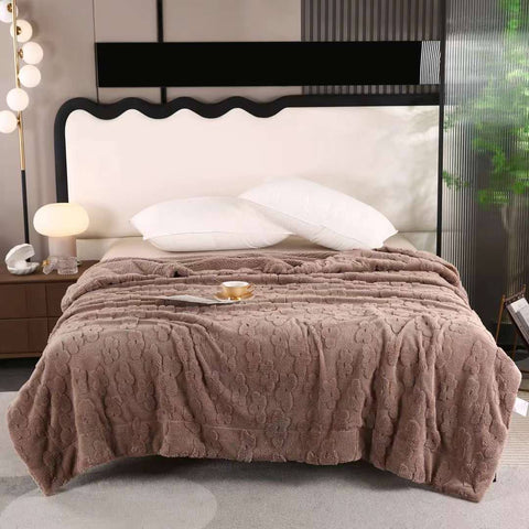 Sheepskin blanket with a three-dimensional pattern