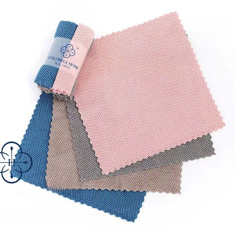 A set of universal cleaning rags