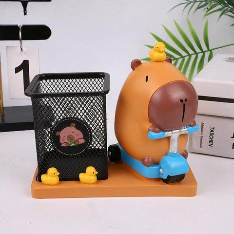 Stationery organizer stand with capybara