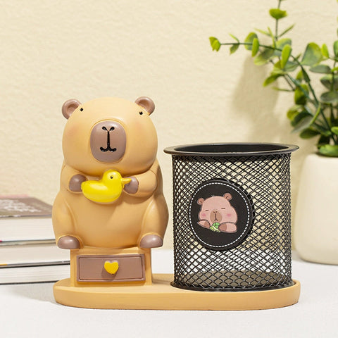 Stationery organizer stand with capybara