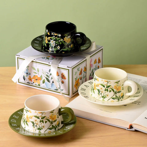 Ceramic cup with saucer in a blister pack