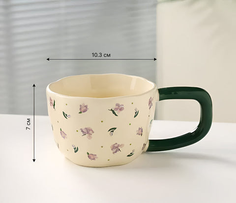 Ceramic cup with floral design