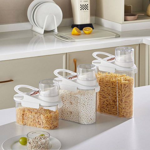 Контейнери для сипучих продуктів з дозатором