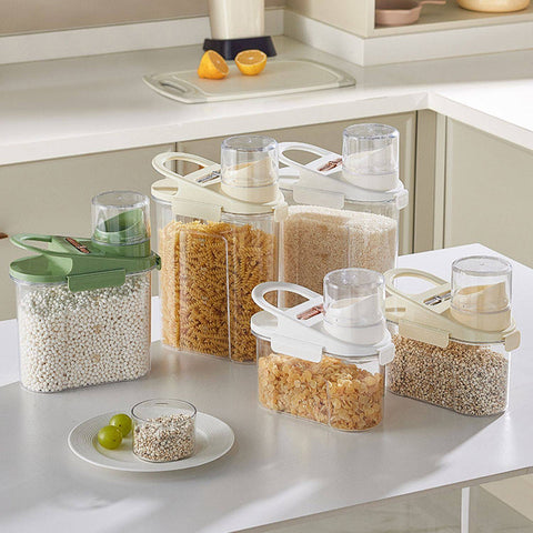 Контейнери для сипучих продуктів з дозатором