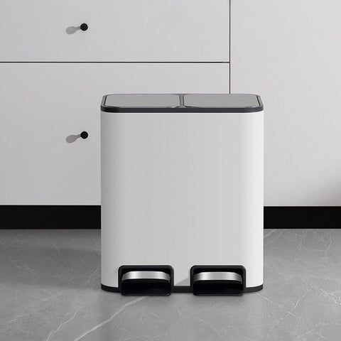 Двойное мусорное ведро с педальным механизмом