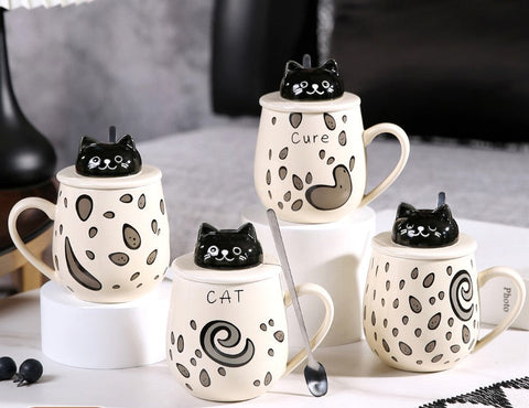 Set of ceramic cups with lids "Black Cat"