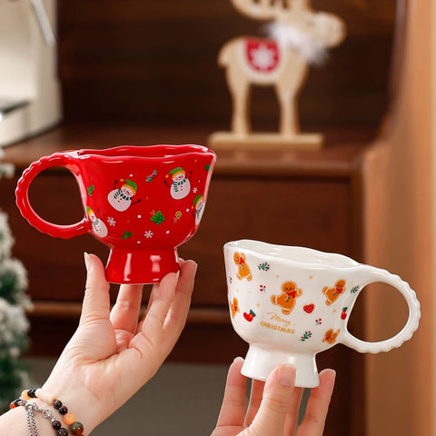 Новорічна кружка «Jolly» на ніжці з хвилястим вінцем 4 малюнки