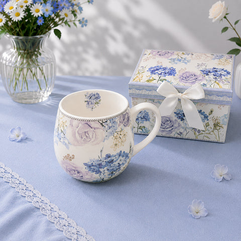 Горнятко «Hydrangea» на святковому столі